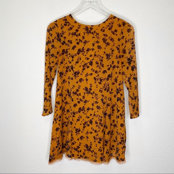 Kimchi Blue Dresses & Skirts - Anthropologie Kimchi Blue Floral Mini Dress